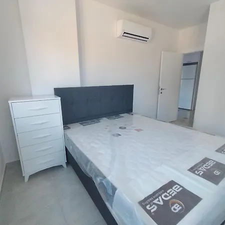 Star Apartment *